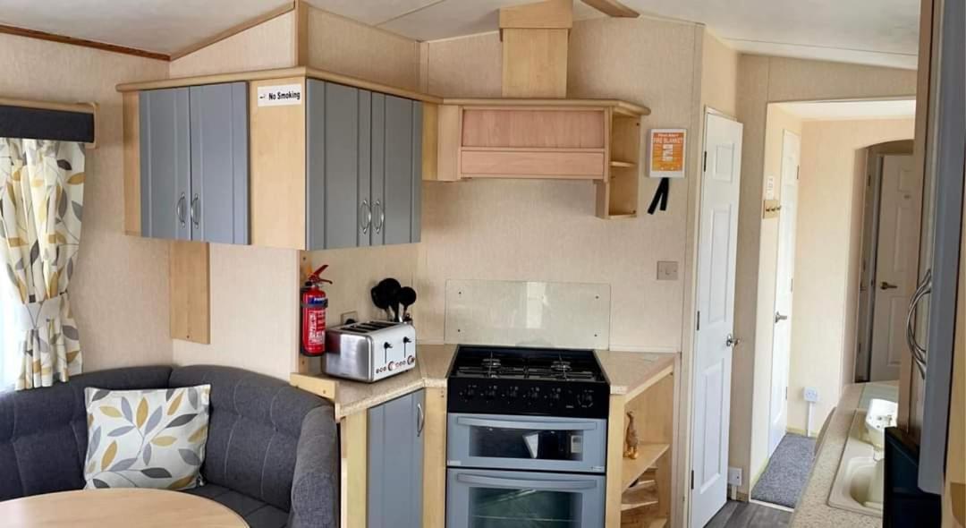 Dees Caravan Lettings Kingfisher Elm 453 英戈尔德梅尔斯 外观 照片