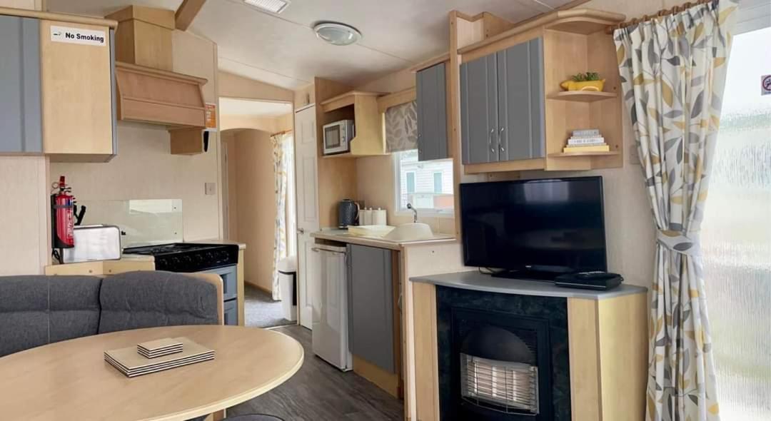 Dees Caravan Lettings Kingfisher Elm 453 英戈尔德梅尔斯 外观 照片